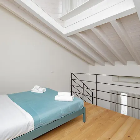 Class 38 Apartment *