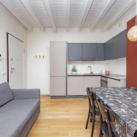 Apartment Class 38
