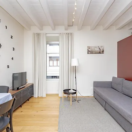 Apartment Class 38