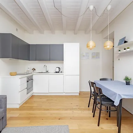Class 38 Apartment Bergamo