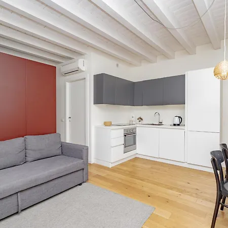 Class 38 Apartmán *